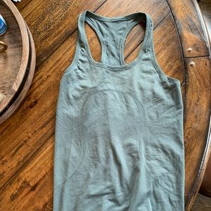 Lululemon swifty tech running tank